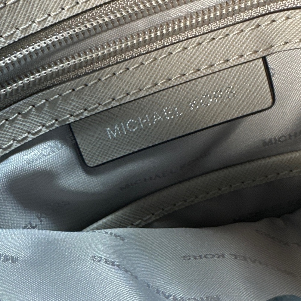 Michael Kors Teal/Turquoise Leather Satchel – Aut… - image 4